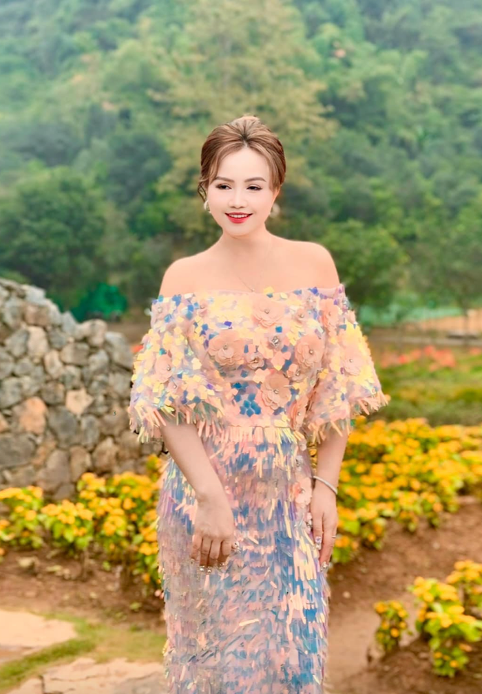 Showbiz 24h: Hoàng Yến vẫn giữ kín thông tin về bạn trai. Ảnh: FBNV