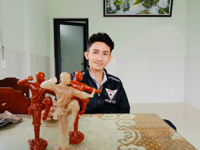 Chân dung nghệ nhân Đinh Văn Tâm