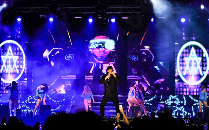 Nam ca sĩ tuyên bố giải nghệ sau khi bà ngoại qua đời: 'Tôi sẽ không bao giờ hát nữa' Ảnh 2