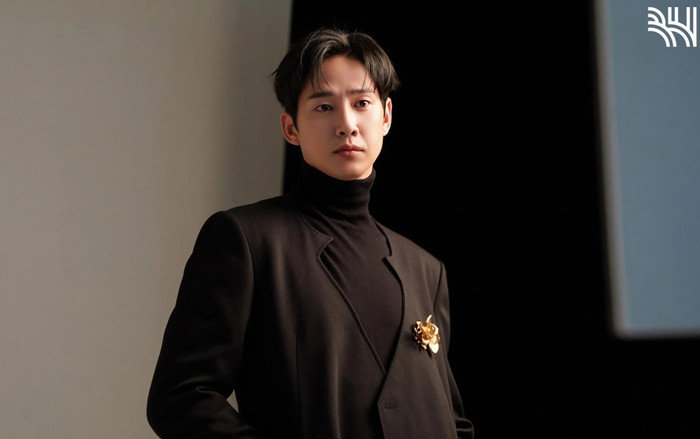 Nam diễn viên mất 14 năm mới nổi tiếng, nay 'tự hủy' vì bức ảnh nhạy cảm Ảnh 2