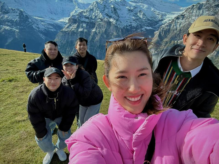 Cả hai thường xuyên đi du lịch cùng nhau. (Ảnh FBNV)