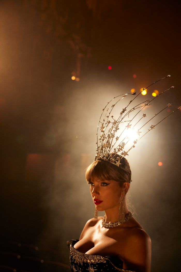 Nữ minh tinh từng kết hôn 8 lần với 7 người đàn ông 'xuất hiện' trong album mới của Taylor Swift Ảnh 6