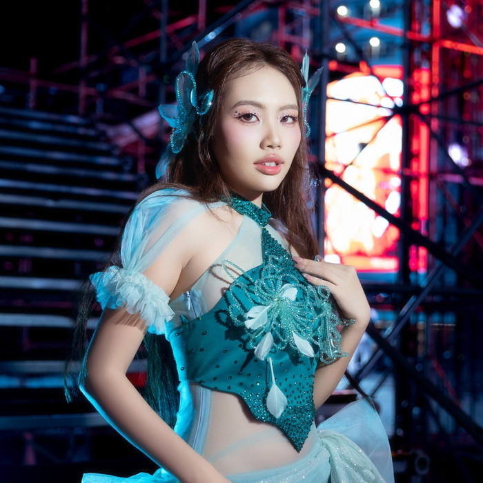 Khoảnh khắc trên sân khấu của Phương Mỹ Chi khiến cộng đồng mạng 'dậy sóng' Ảnh 4