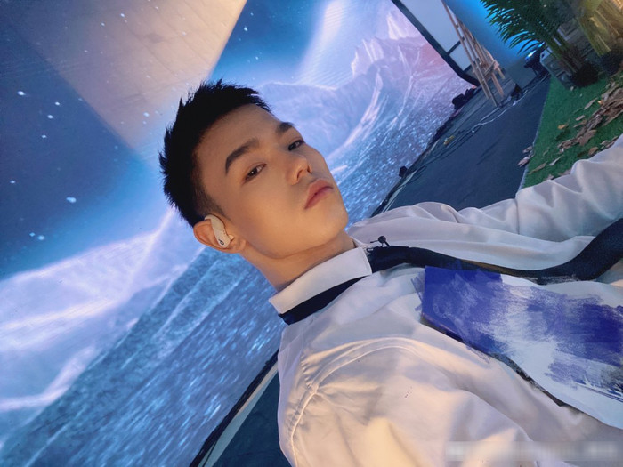 Nam nghệ sĩ qua đời ở tuổi 30 sau khi gặp tai nạn trong lúc biểu diễn. (Ảnh từ St Headline)