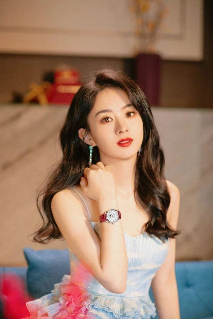 Phải chăng Triệu Lệ Dĩnh đã không còn vị thế như trước? (Ảnh: Weibo). 