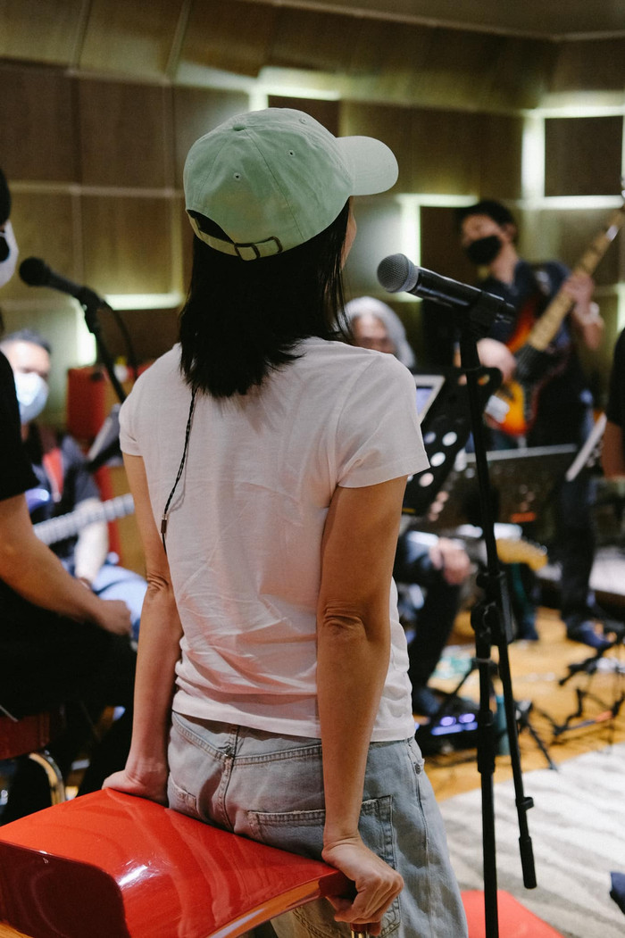 Nữ ca sĩ ủng hộ 35 tỷ đồng từ thiện, quyết tâm giữ kín danh tính Ảnh 3