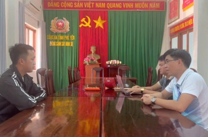 Đối tượng Phạm An Đinh tại cơ quan công an. (Nguồn: VTC News)