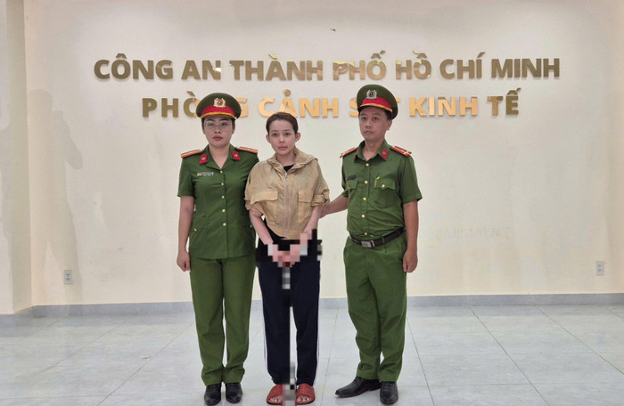 DJ Ngân 98 bị bắt. (Nguồn: Dân Việt)