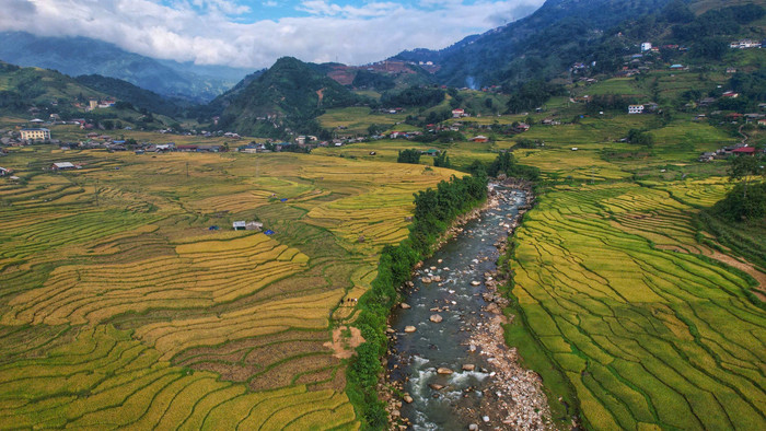 Khung cảnh bình yên tại làng Tả Van. Ảnh: Báo Tiền Phong