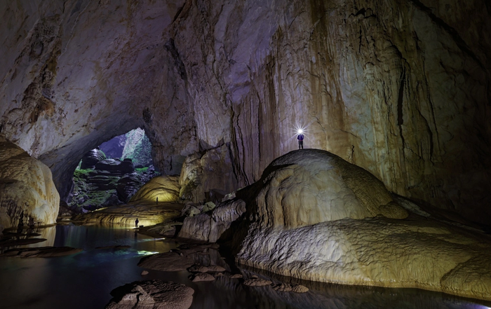 Bên trong hang Sơn Đoòng. (Nguồn: VnExpress)