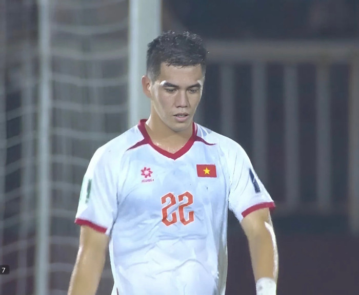 Dù đối thủ xếp dưới Việt Nam hơn 62 bậc trên bảng xếp hạng FIFA, màn trình diễn của thầy trò HLV Kim Sang Sik lại kém xa kỳ vọng.