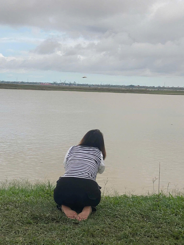 Chị Y.đau khổ, khóc ngất khi hay tin xảy ra.