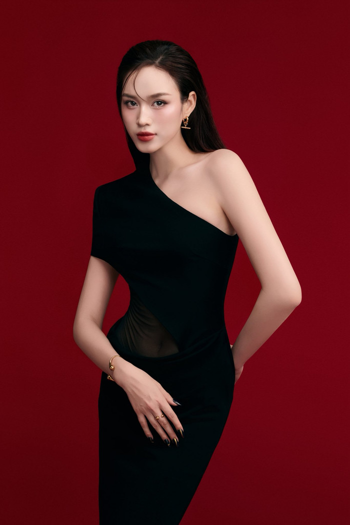 Sau khi kết thúc nhiệm kỳ Hoa hậu Việt Nam, Đỗ Thị Hà chuyển hướng sang kinh doanh (Ảnh: FBNV).