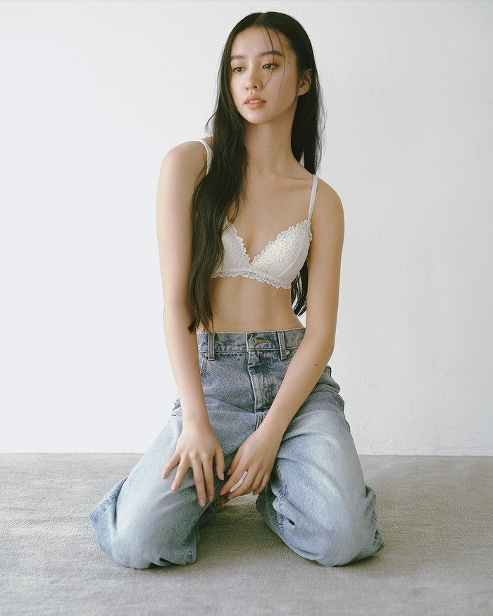 Nữ nhạc sĩ xinh đẹp bậc nhất showbiz trở thành 'thiên thần nội y', xem trọn bộ ảnh ai cũng xuýt xoa đẹp không tì vết Ảnh 3