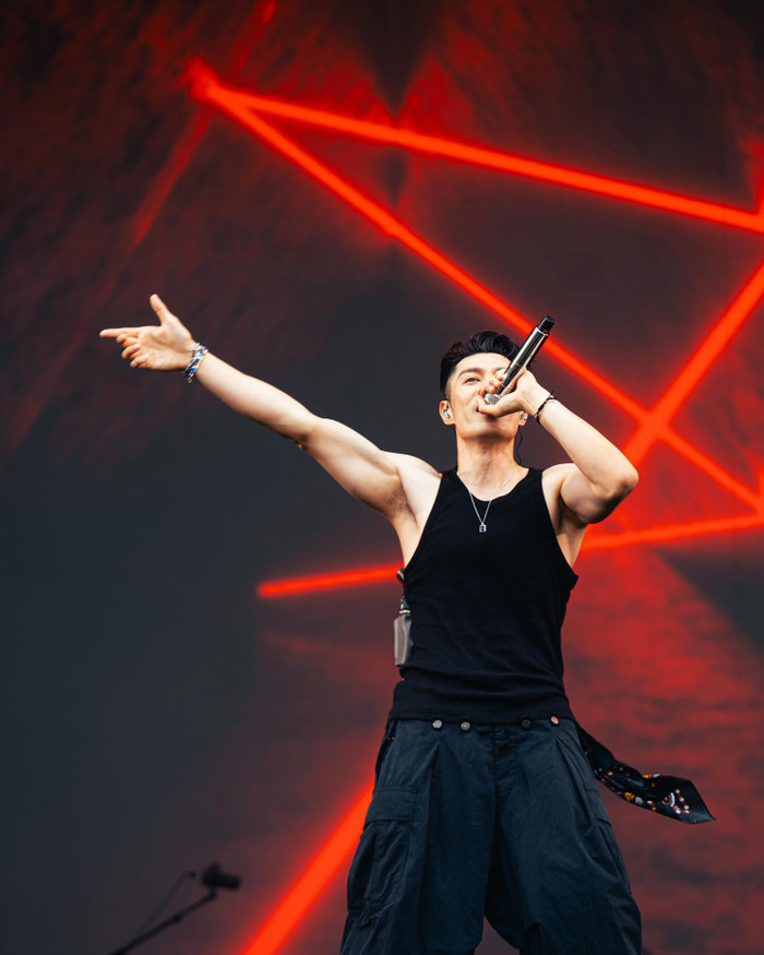 Nam ca sĩ mua biệt thự hơn 100 tỷ đồng tặng vợ vì sinh được con gái Ảnh 2