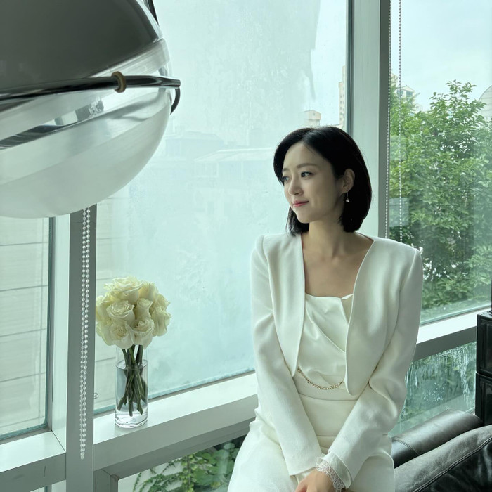 Cộng đồng người hâm mộ không khỏi xúc động khi biết tin thần tượng lên xe hoa. (Ảnh: IGNV)
