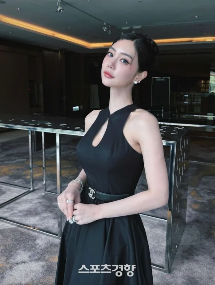 Nữ diễn viên Clara sở hữu nhan sắc xinh đẹp. Ảnh: Sportkyunghyang
