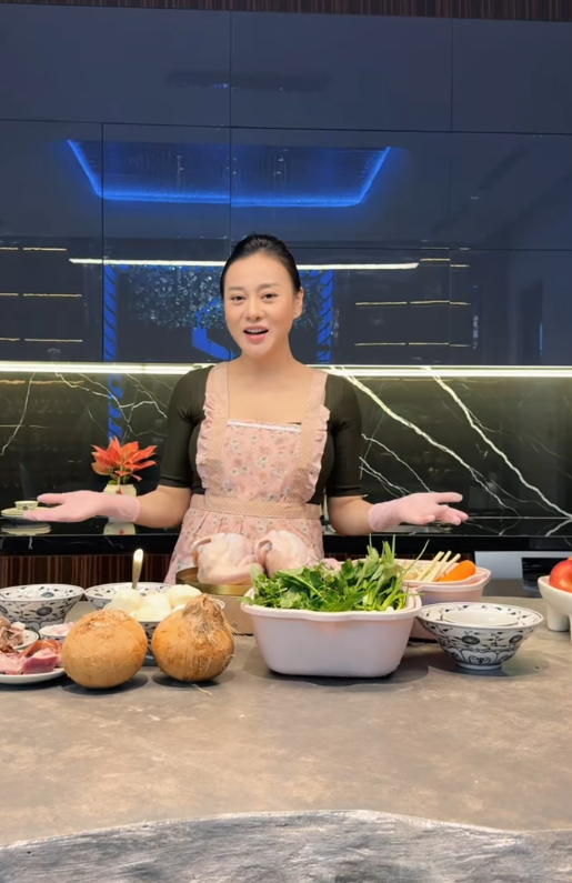 Phương Oanh chọn đánh đổi Ảnh 2
