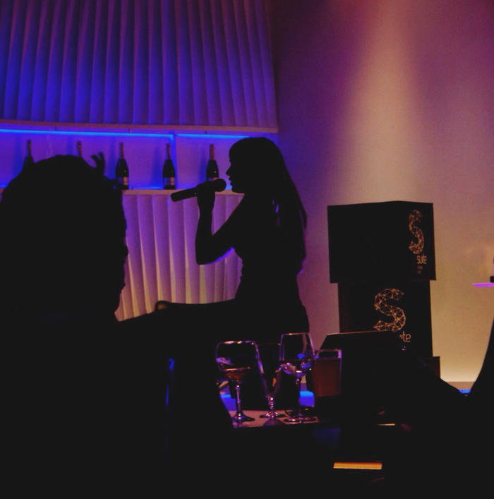 Nữ ca sĩ bị tài xế tống tiền vì clip riêng tư trên xe hơi, đã chuyển hơn 340 triệu đồng Ảnh 3