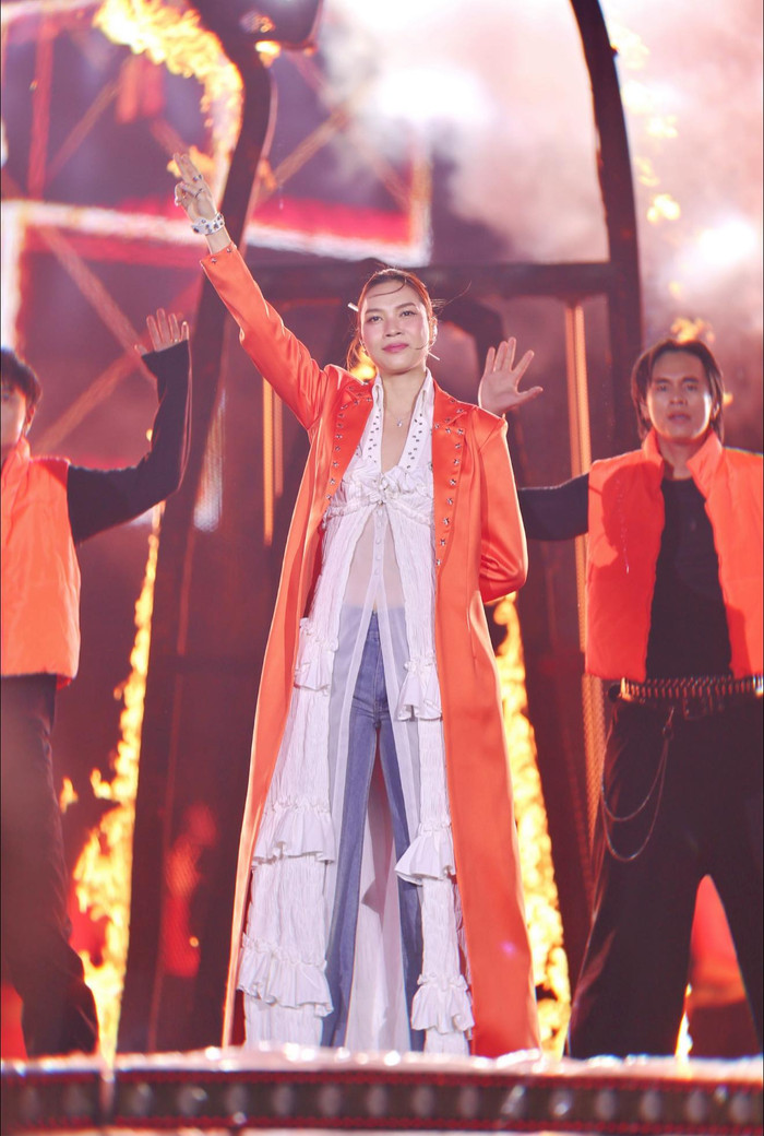 Nam diễn viên xúc động khi gặp lại Mỹ Tâm sau 9 năm: 'Chị vẫn luôn quý mến em như ngày đầu' Ảnh 3