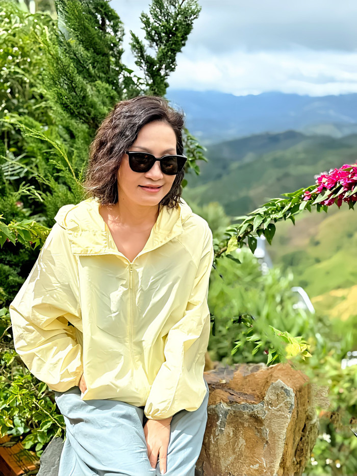 Nữ nghệ sĩ tập trung cho công việc, bản thân và con cái sau biến cố hôn nhân. (Ảnh FBNV)