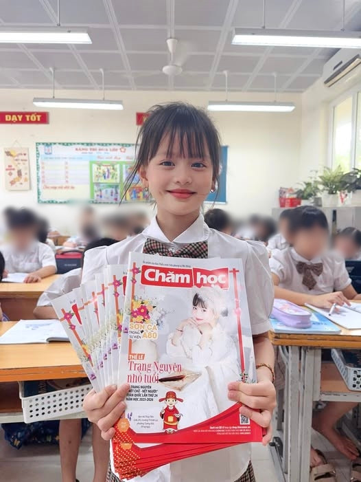 Hình ảnh đời thường đáng yêu của Thủy Tiên