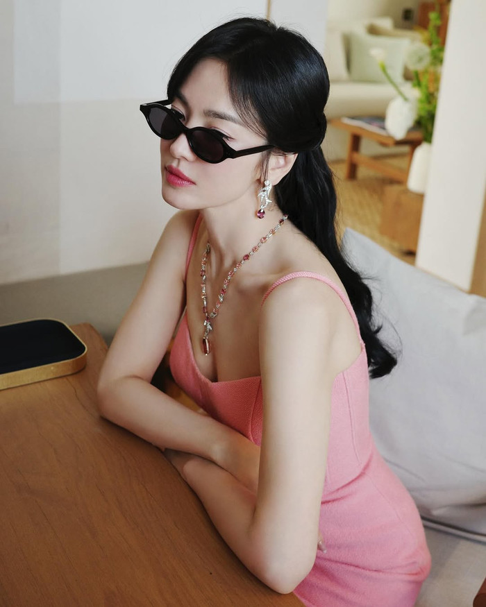 Song Hye Kyo từ khi ly hôn với Song Joong Ki đã khoá phần bình luận trên Instagram và sống khép kín hơn so với trước đây. Ảnh: IGNV
