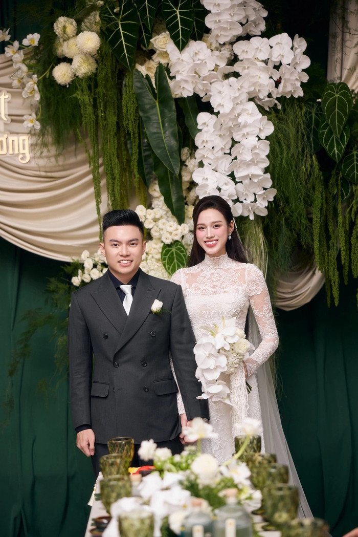 Đám cưới đẹp như mơ của Thiếu gia Nguyễn Viết Vương và Hoa hậu Đỗ Thị Hà.