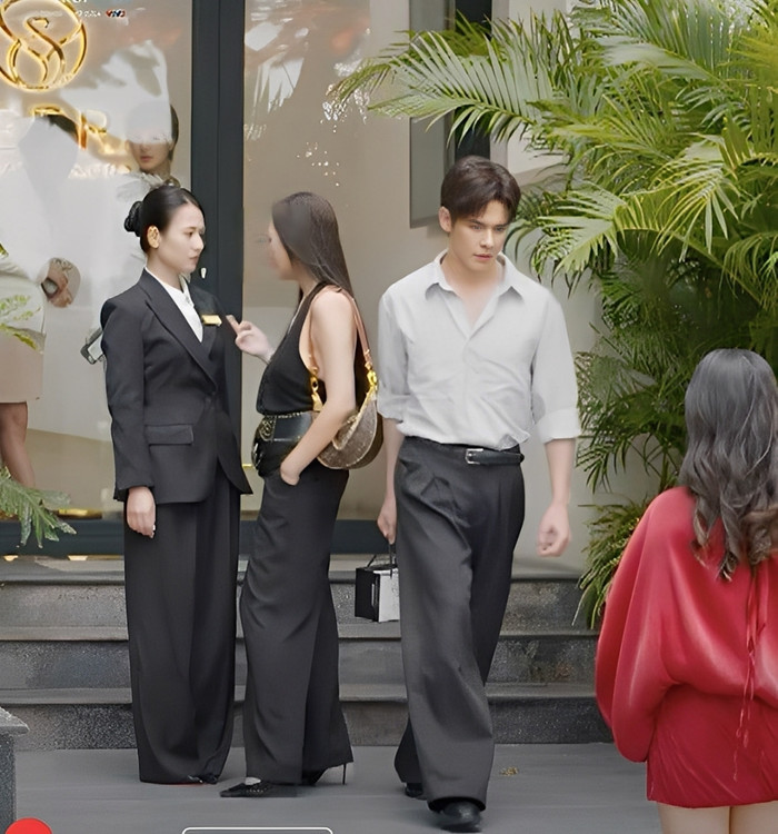 Cộng đồng mạng khó hiểu với phong cách thời trang của 'tổng tài' Denis Đặng (Ảnh: VFC).