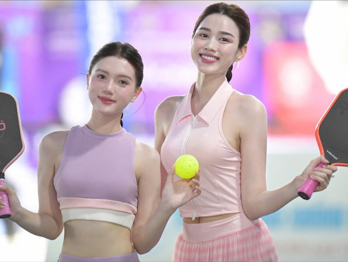 Tú Quỳnh và Đỗ Thị Hà có mối quan hệ thân thiết với nhau ngoài đời.