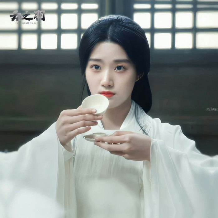 Nhan sắc Lư Dục Hiểu trong Vân Chi Vũ.