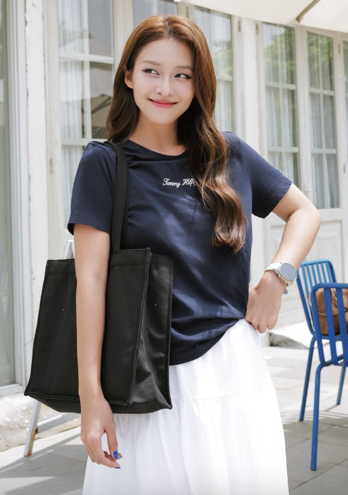 Một trong những hình ảnh mới nhất của Khả Ngân. Ảnh: FBNV