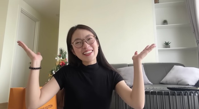 Khánh Vy check - in trong ngôi nhà mới tại TP.HCM