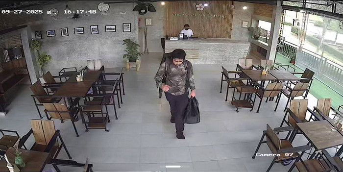 Lần cuối cùng Lawrence được nhìn thấy trước khi biến mất. Ảnh: Khaosod