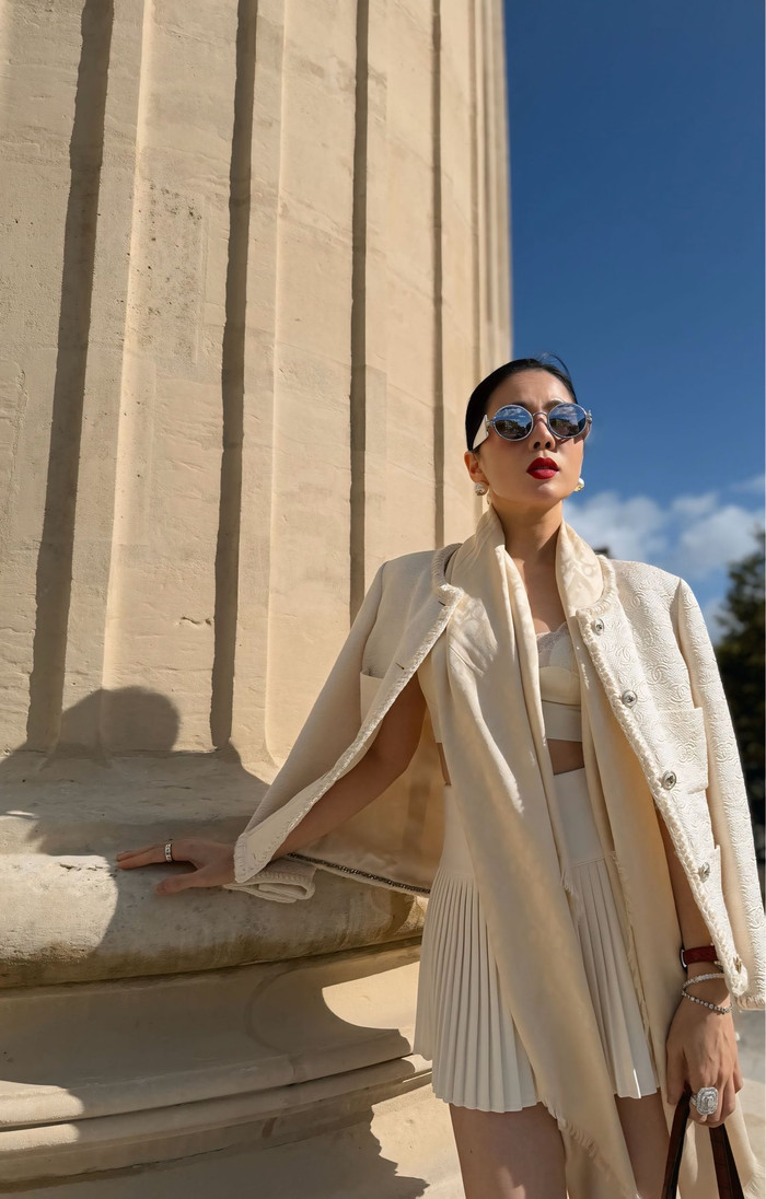 Ở tuổi 44, Lệ Quyên vẫn chứng minh sức hút không tuổi của mình (Ảnh: FBNV).