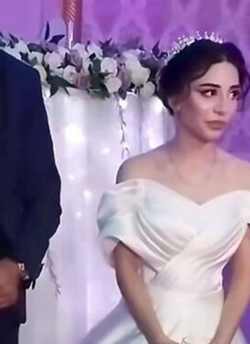 Bị nhà chồng chê mặc váy cưới quá hở hang, con dâu bỏ đi rồi xảy ra sự việc đau lòng Ảnh 1