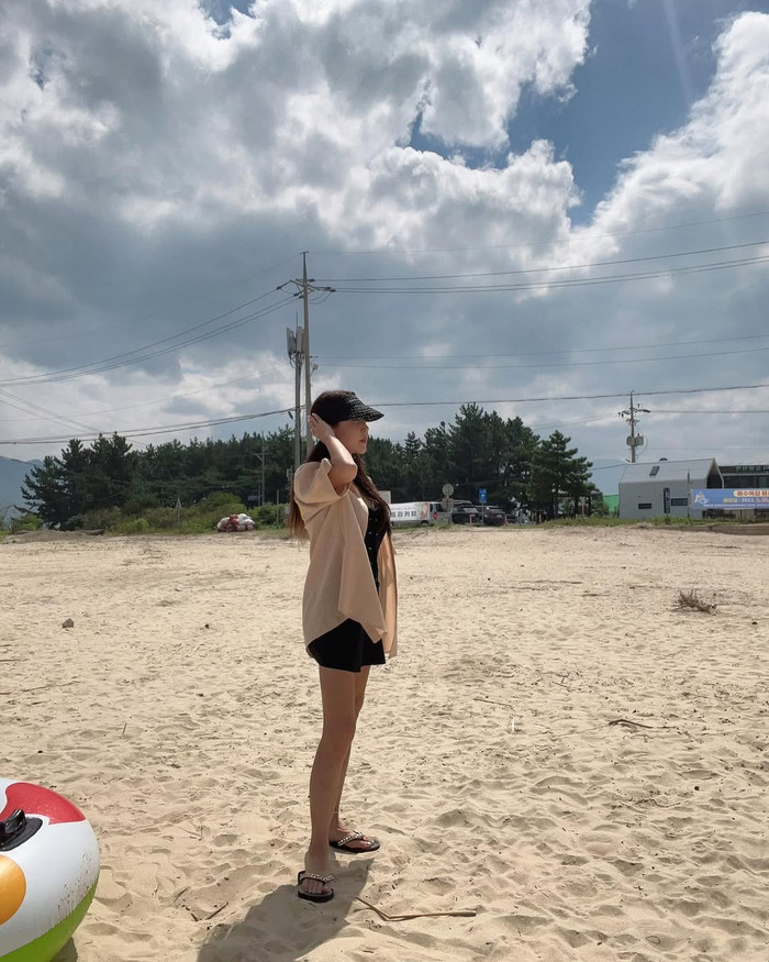 Nữ ca sĩ nổi tiếng là vợ của cầu thủ bị bắt vì đánh bạc, sử dụng 26 tài khoản khác nhau để rút tiền Ảnh 4