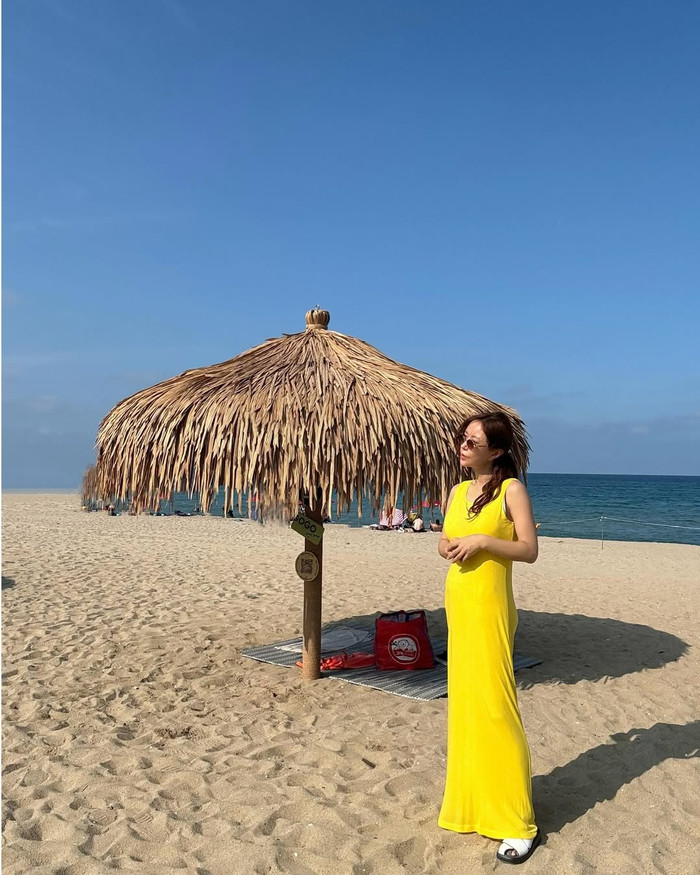 Nữ ca sĩ nổi tiếng là vợ của cầu thủ bị bắt vì đánh bạc, sử dụng 26 tài khoản khác nhau để rút tiền Ảnh 2