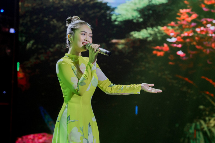 Ngoại hình hiện tại gây xôn xao của ca sĩ Thiện Nhân Ảnh 7