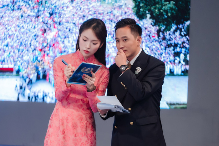 Mẫu đồng hồ Ngọc Huy đeo trong chung kết Đường lên đỉnh Olympia năm nay được cho là có giá hơn 80 triệu đồng. Ảnh: FBNV