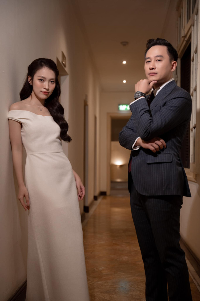 Ngọc Huy đeo đồng hồ giá khoảng 15 triệu đồng cho đến 20 triệu đồng trong một sự kiện lớn đòi hỏi sự chỉn chu, thanh lịch. Ảnh: FBNV