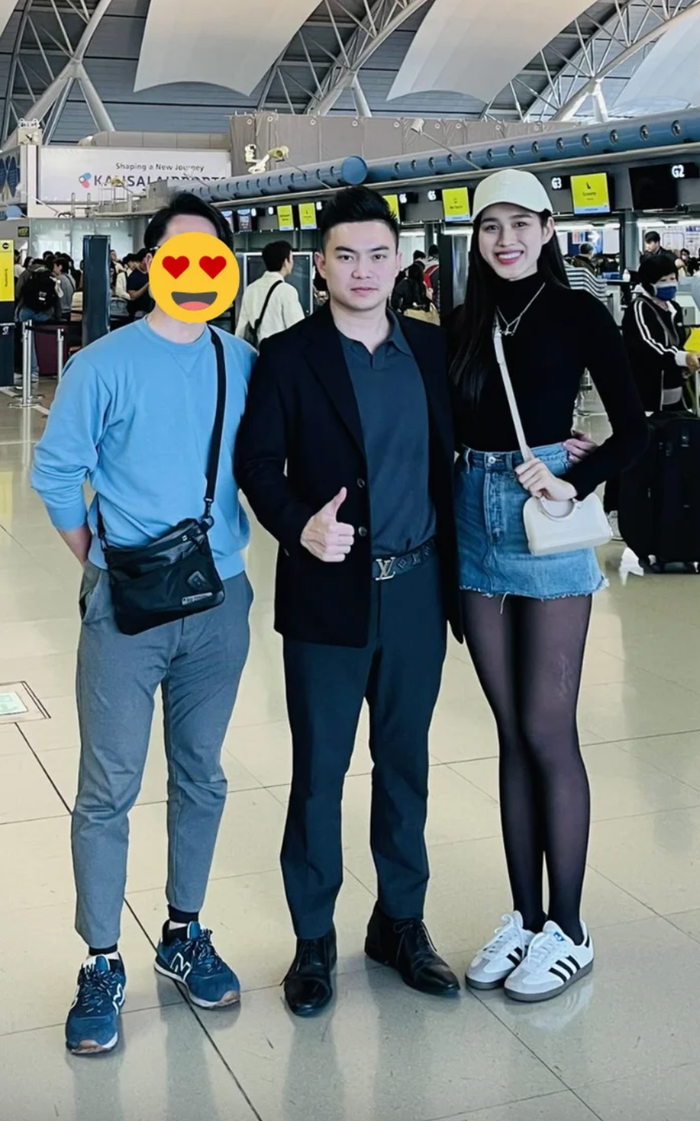 Những hình ảnh của Đỗ Thị Hà và Viết Vương trong thời gian hẹn hò đều do người quen chia sẻ sau khi cặp đôi công khai chuyện kết hôn. Ảnh: D.V.D