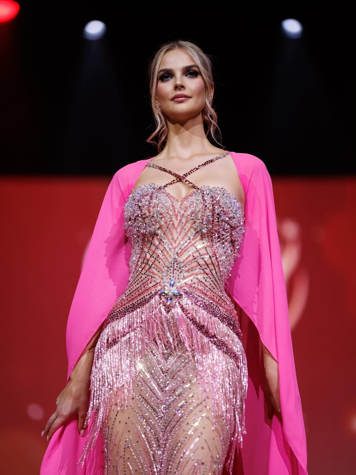 Nhan sắc xinh đẹp của Brigitta Schaback. Ảnh: IGNV