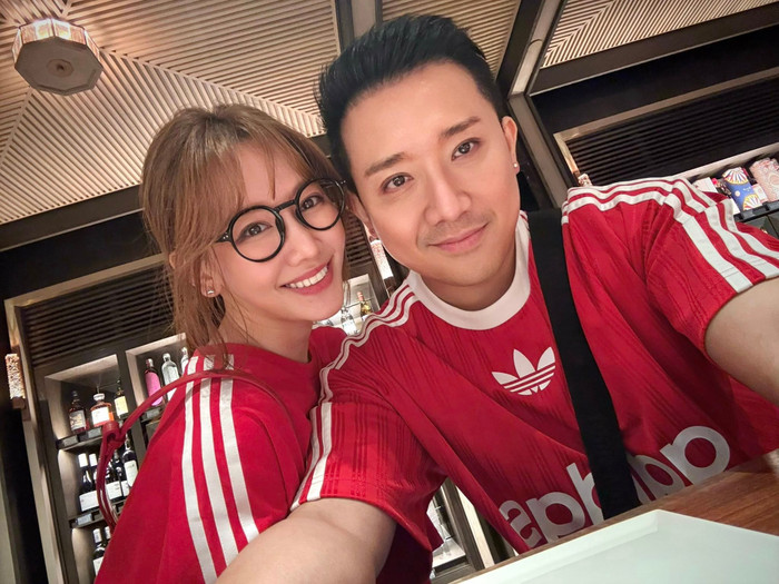 Màn tương tác “tung hứng” giữa hai vợ chồng Trấn Thành khiến không khí bài đăng trở nên rôm rả. (Ảnh: FBNV)