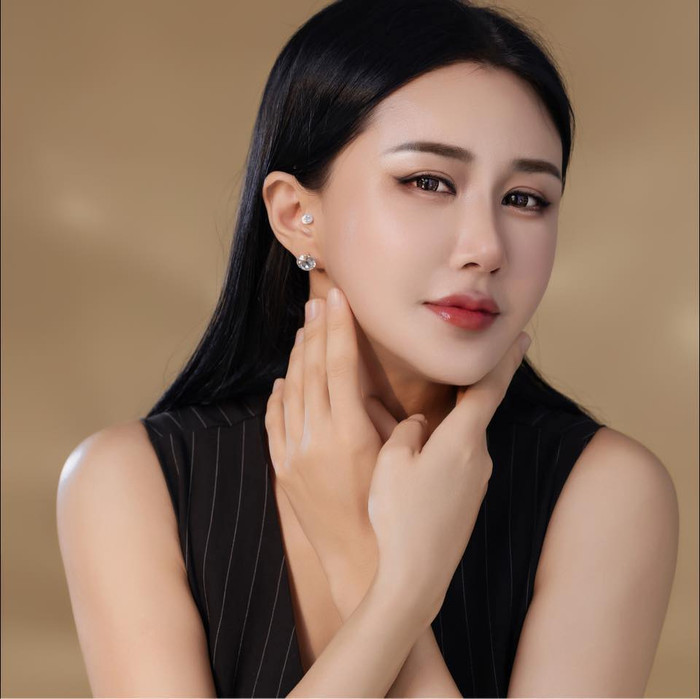 Nữ diễn viên từng bị phát tán 17 tấm ảnh riêng tư lên mạng và từ đó sự nghiệp diễn xuất sụp đổ. (Ảnh FBNV)