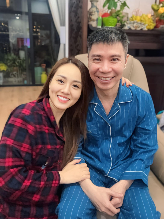 Vài tháng trước, Ngọc Hà cho biết bệnh tình của cô tái phát. Vợ Công Lý từng phải điều trị thời gian dải khi bị bệnh về dạ dày. (Ảnh FBNV)