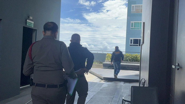 Người đàn ông rơi từ chung cư có 32 tầng xuống đường tử vong, người dân bàng hoàng chứng kiến Ảnh 1