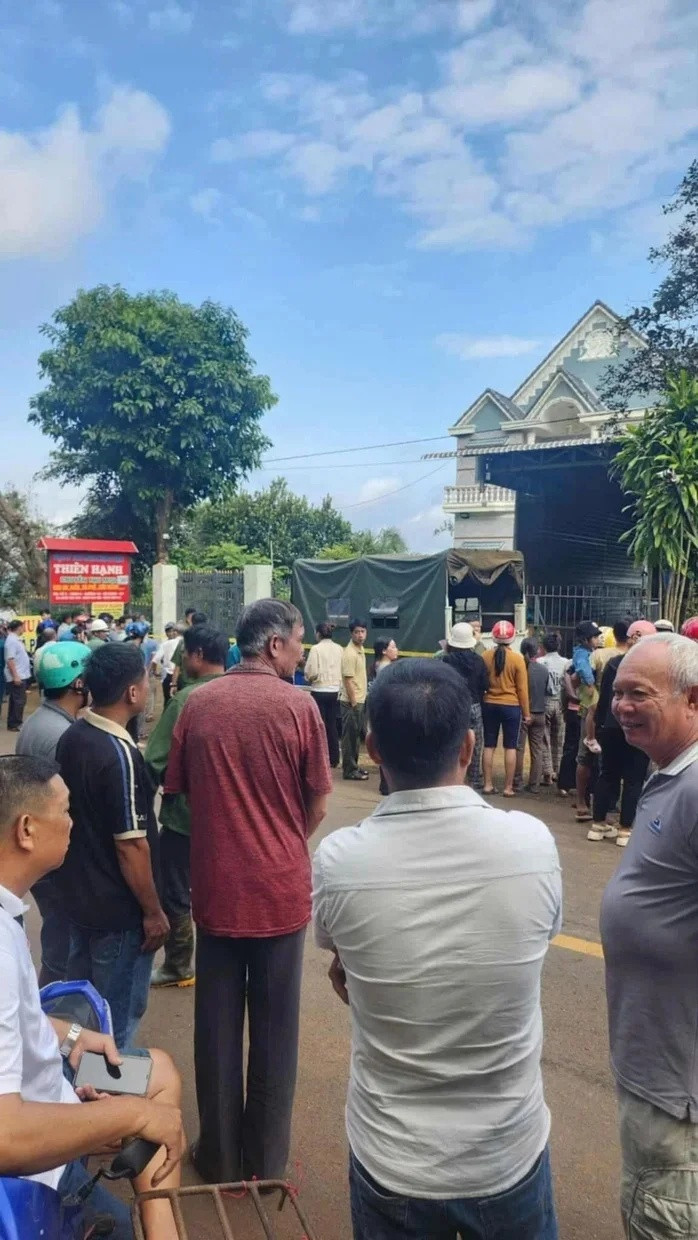 Hiện trường vụ án mạng khiến 3 người tử vong. Ảnh: Người Lao Động 