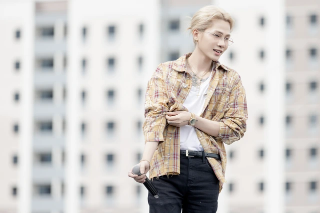 Jack thường phối trang phục đơn giản với chiếc đồng hồ tiền tỷ.