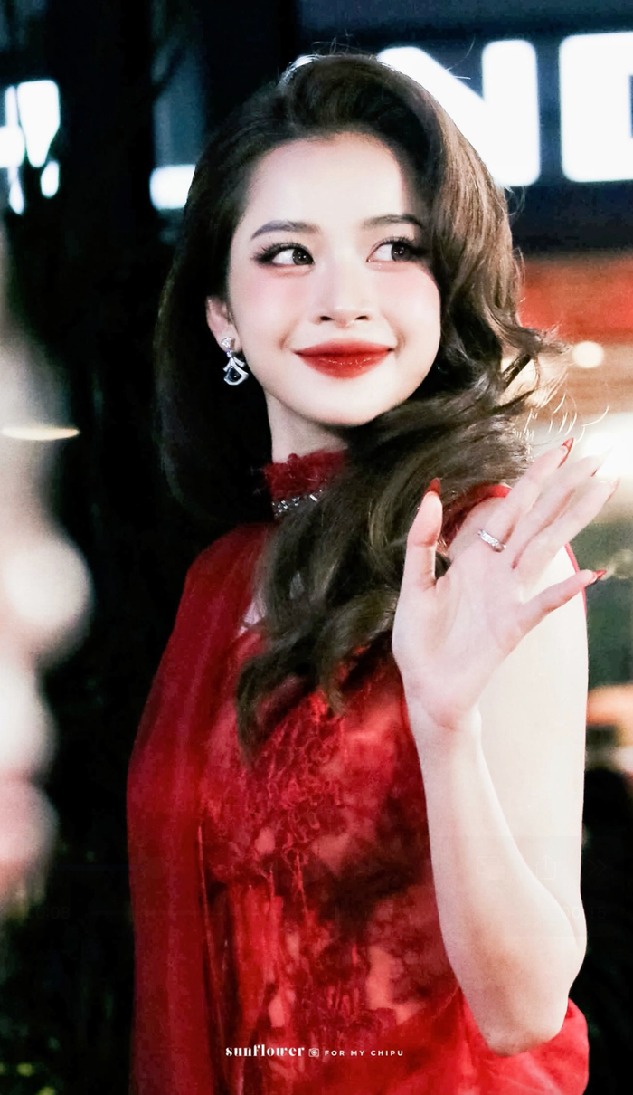 Chi Pu qua góc chụp của người hâm mộ. Ảnh: Fansite